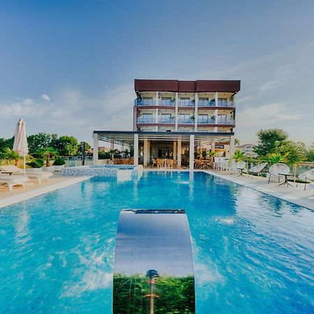 Hotel Lion Улцинь Екстер'єр фото